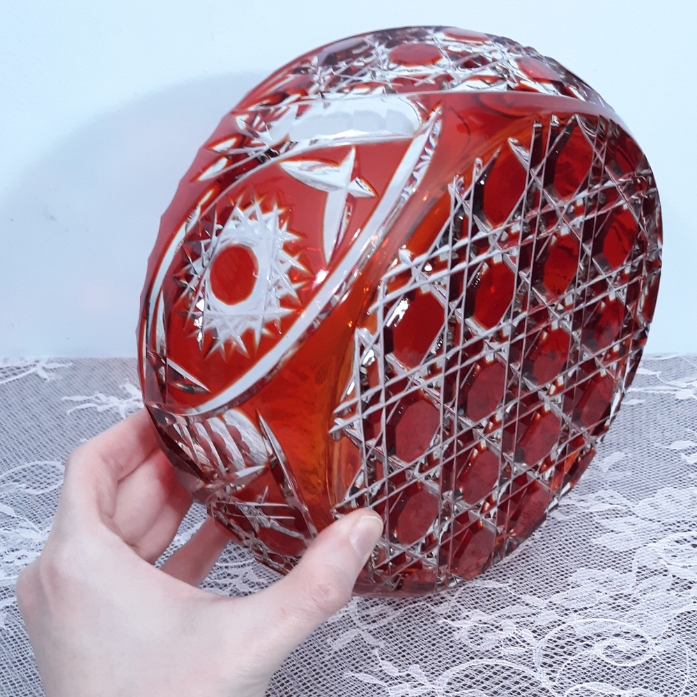 Large Ruby Red Cut to Clear Crystal Glass Centerpiece Bowl for Entertaining - Picture 12 of 16